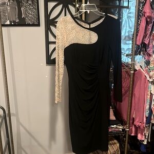 Beautiful Xscape NWOT dress